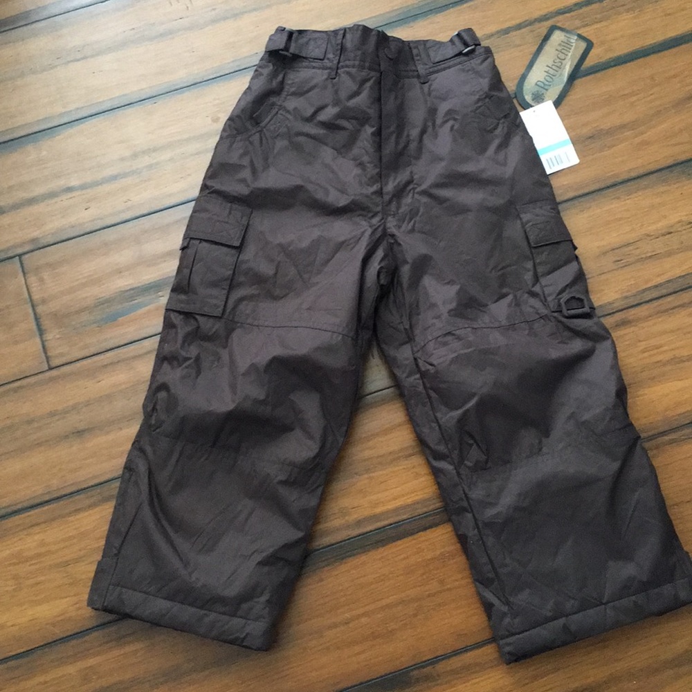 Boys snow pants good padding brand new 5/6 brown